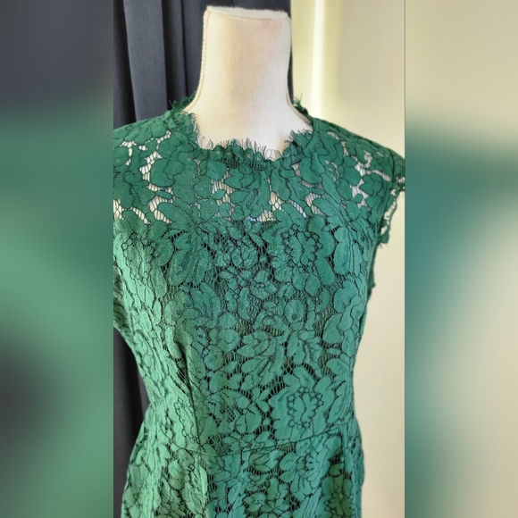 Crew Neck Floral Lace Midi Dress - Picture 4 of 16